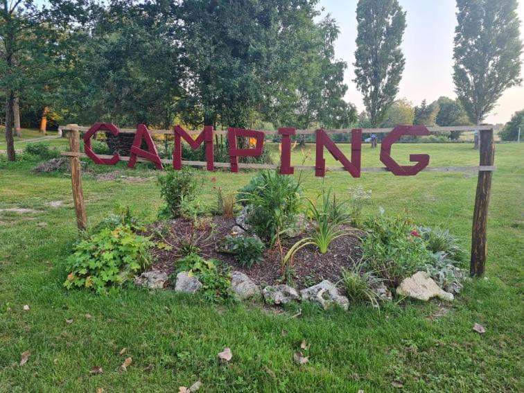 Camping De La Reuille Flere-la-Riviere エクステリア 写真